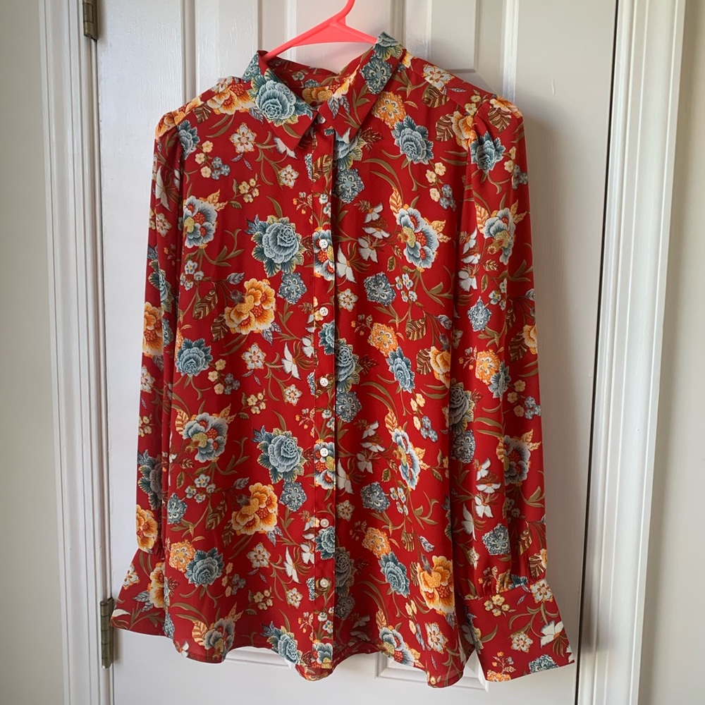 LOFT Red Floral Button Up Shirt M